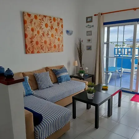 Aguazul - A Pie De Piscina Y Vistas Al Mar * Puerto del Carmen (Lanzarote)